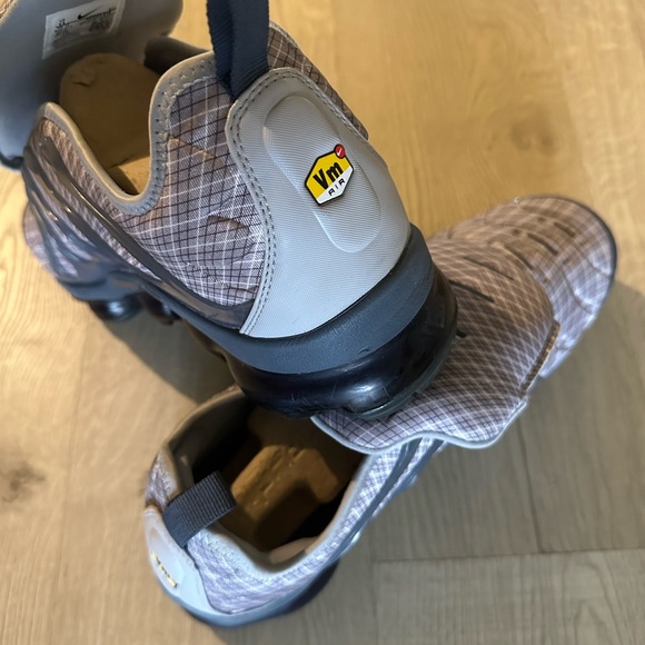 Nike air max size 13. Only worn a handful of times. Excellent condition - Picture 6 of 6